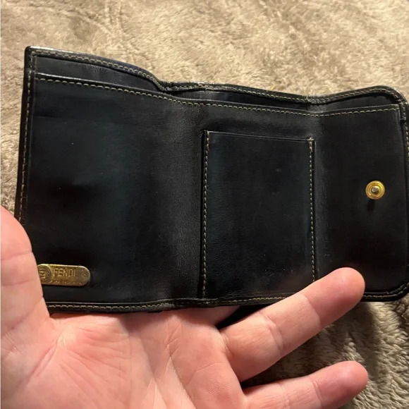 Fendi Leather Pequin mini Coin Purse Wallet. - Picture 7 of 8